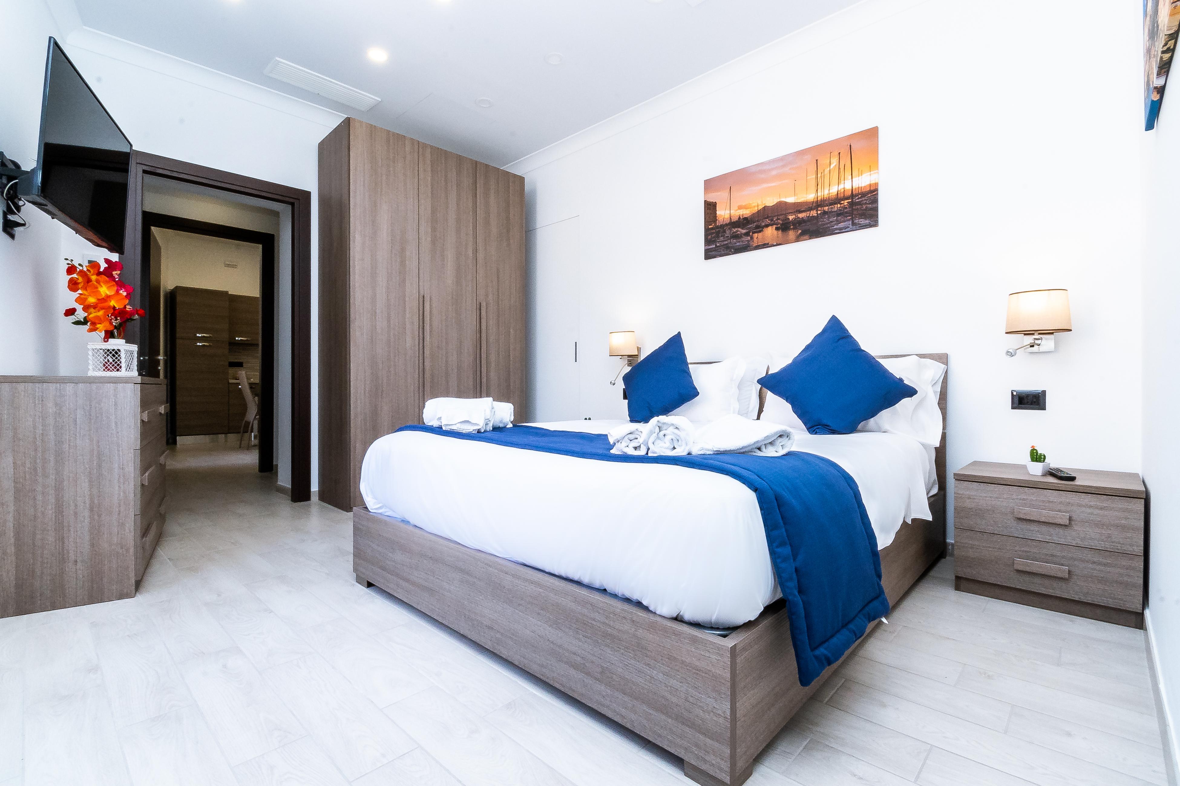 Palazzo Settembrini 49 Aparthotel Napoli Bagian luar foto