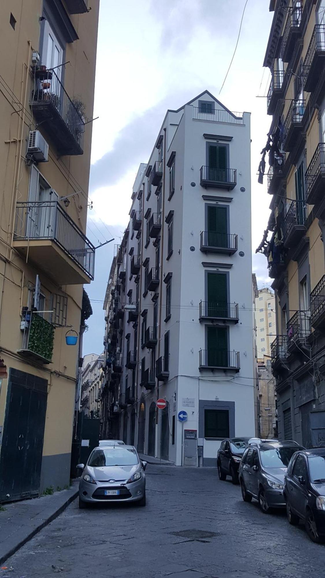 Palazzo Settembrini 49 Aparthotel Napoli Bagian luar foto